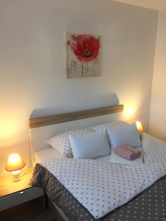 Apartments Petra スルニュ エクステリア 写真