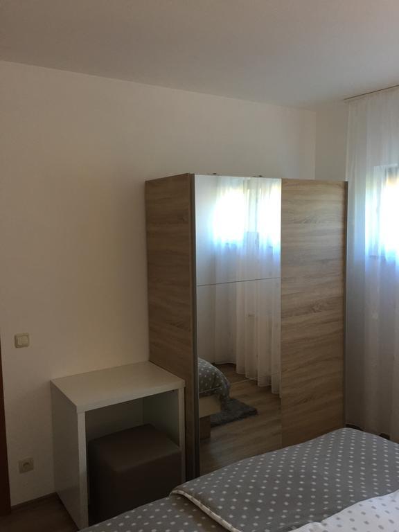 Apartments Petra スルニュ エクステリア 写真