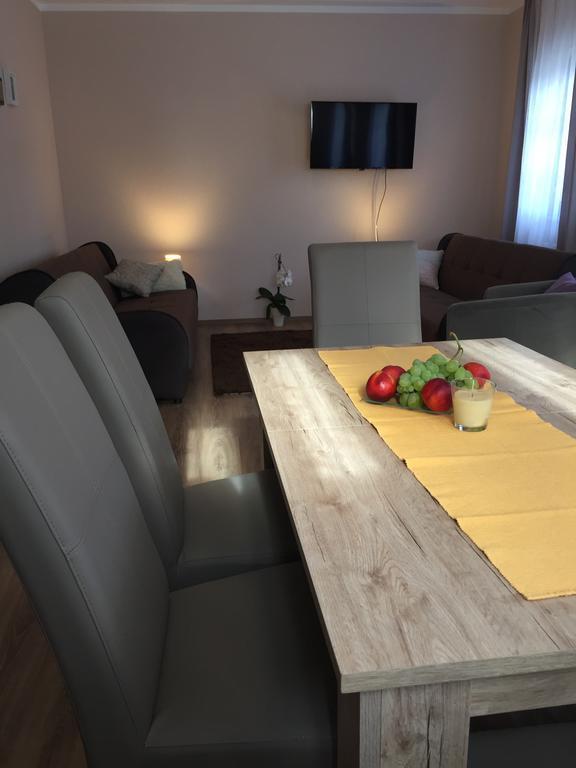 Apartments Petra スルニュ エクステリア 写真
