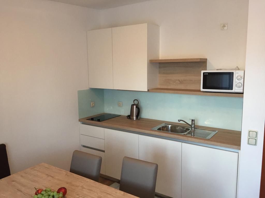 Apartments Petra スルニュ エクステリア 写真