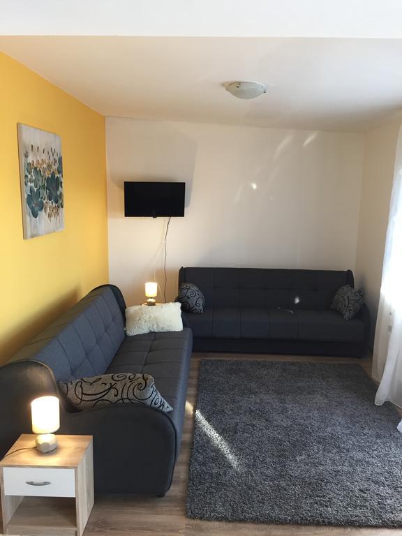 Apartments Petra スルニュ エクステリア 写真